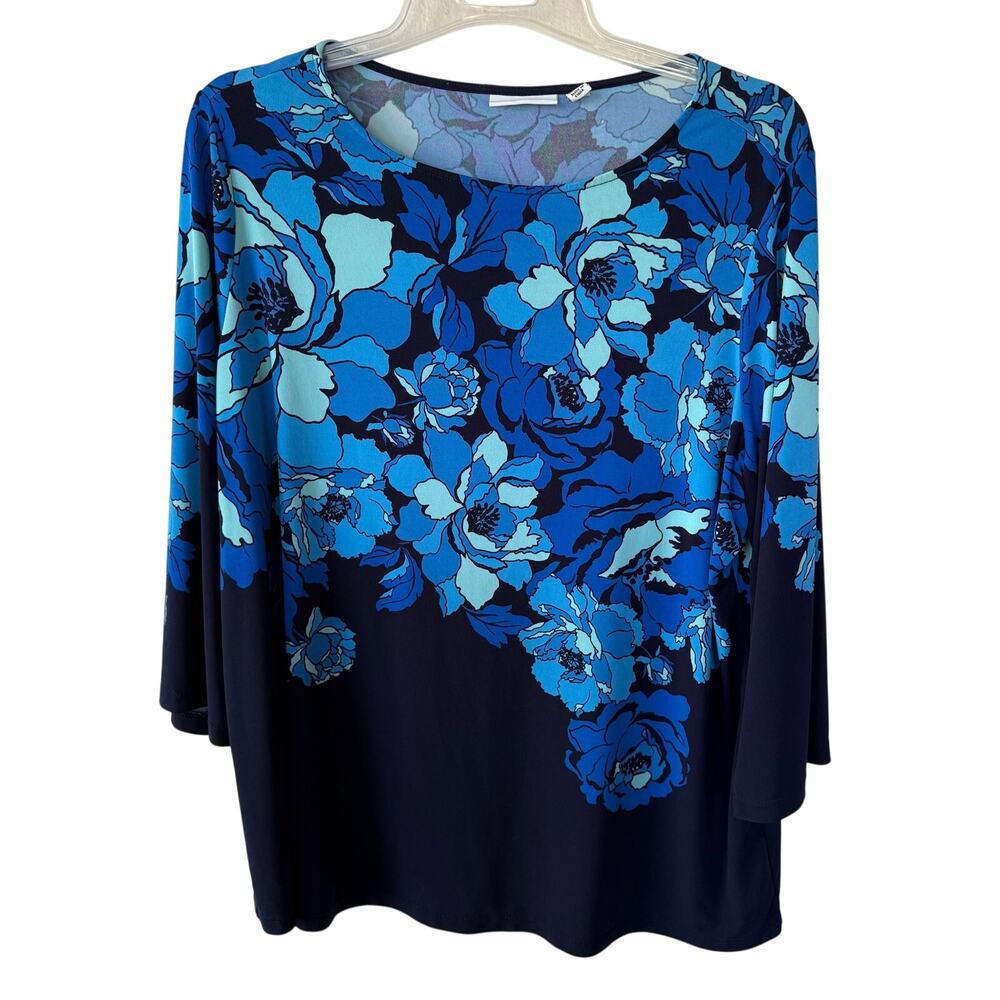 Susan Graver Liquid Knit size 1X Boat Neck Floral Blue black pullover sweater
